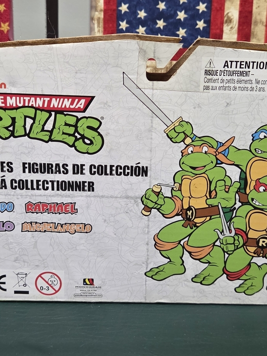 **Kids Collectible Action Figures - Green** - Picture 5 of 7